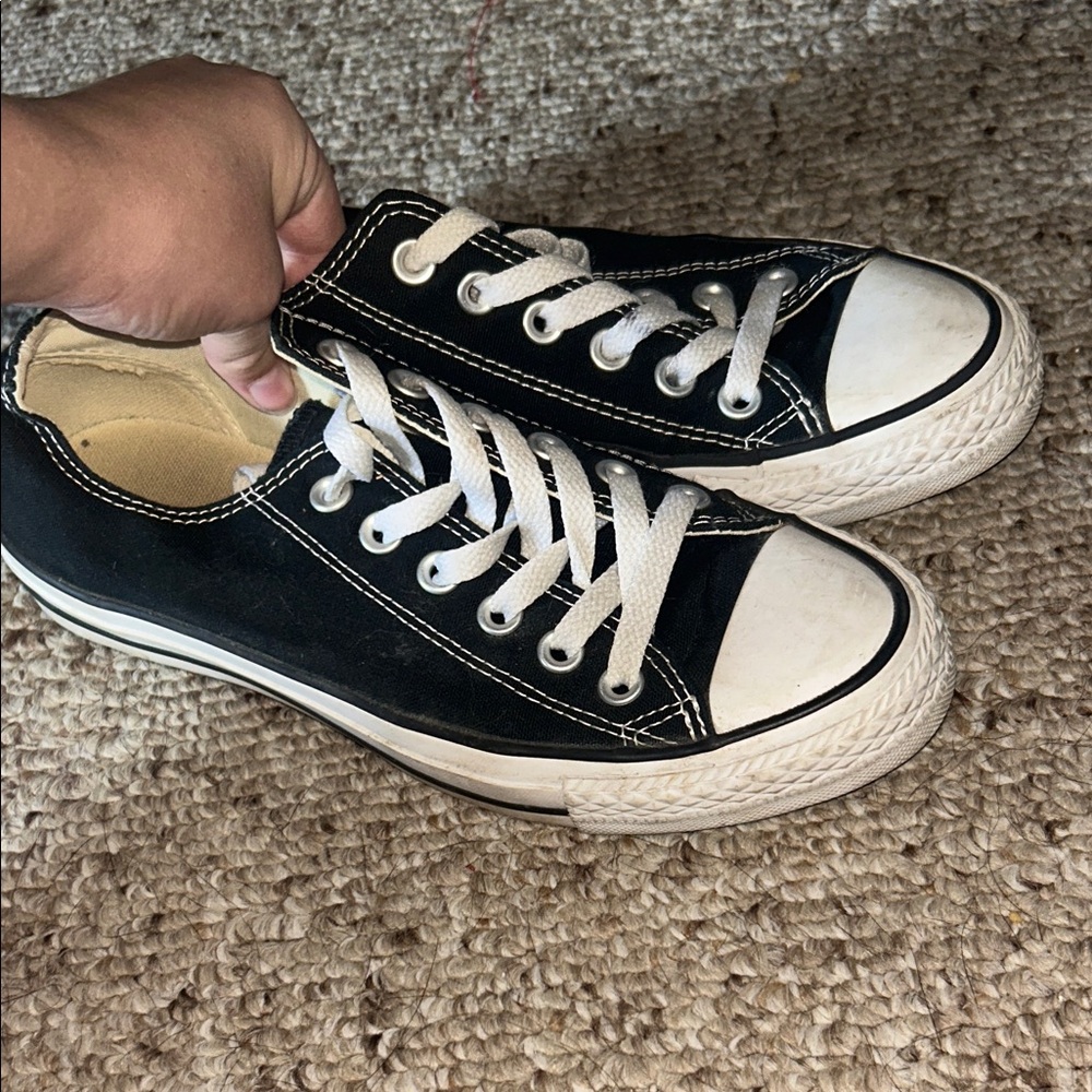 Unisex Classic Black and White Sneakers size 5 men 7 women - Picture 4 of 6